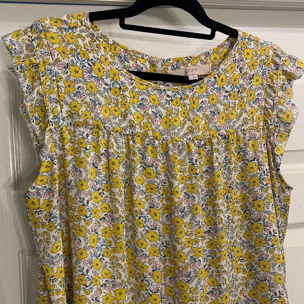 LOFT Floral Cap Sleeve Blouse XL